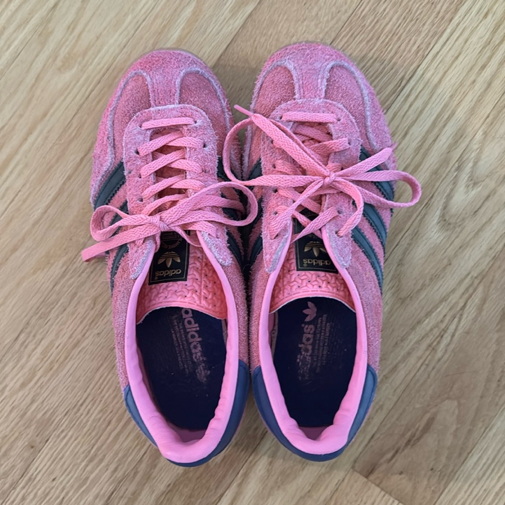 ADIDAS GAZELLE PINK/PURPLE women’s US6 / UK 4 1/2